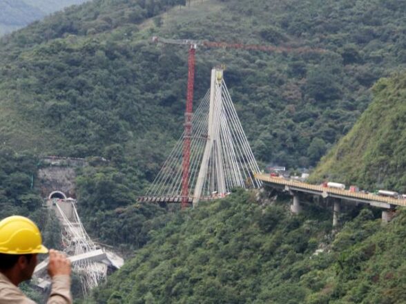 El gobernador pide construir con urgencia el puente Chirajara