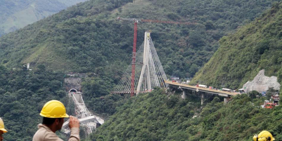 El gobernador pide construir con urgencia el puente Chirajara